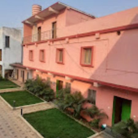 מלון Aiims Nagar Rest House בובנשוואר מראה חיצוני תמונה